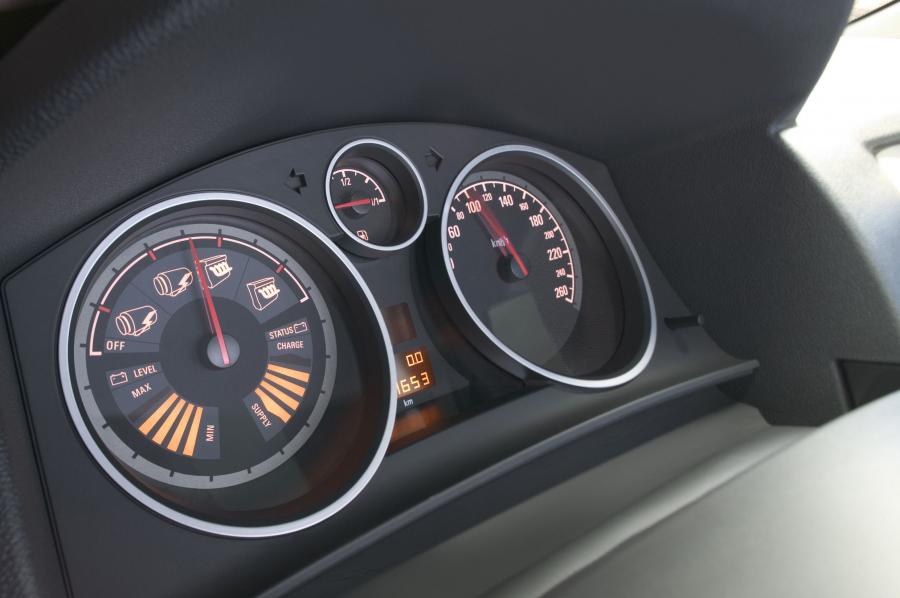  Opel Astra GTC 2005 года  (фото 48 из 212)